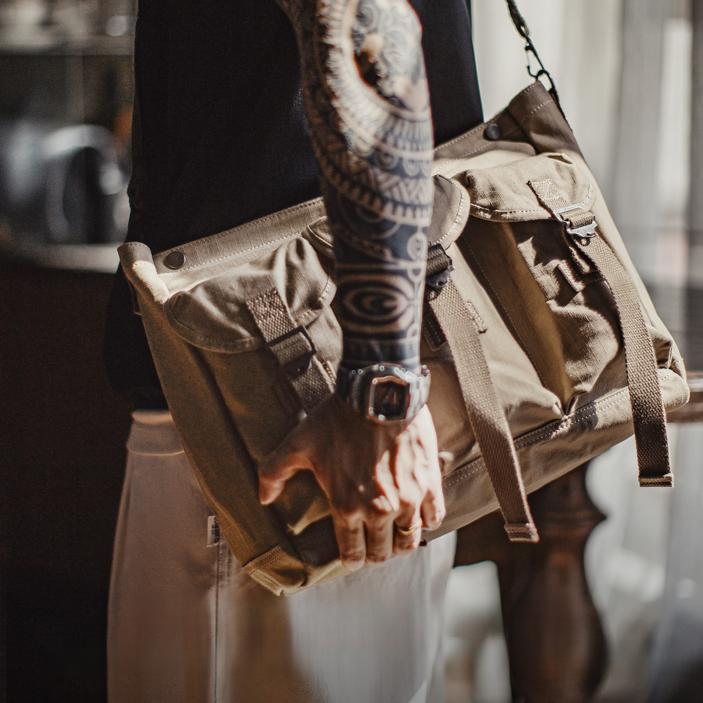 American Desert Outdoor Training Yellow Large Capacity Handheld Postman Bag