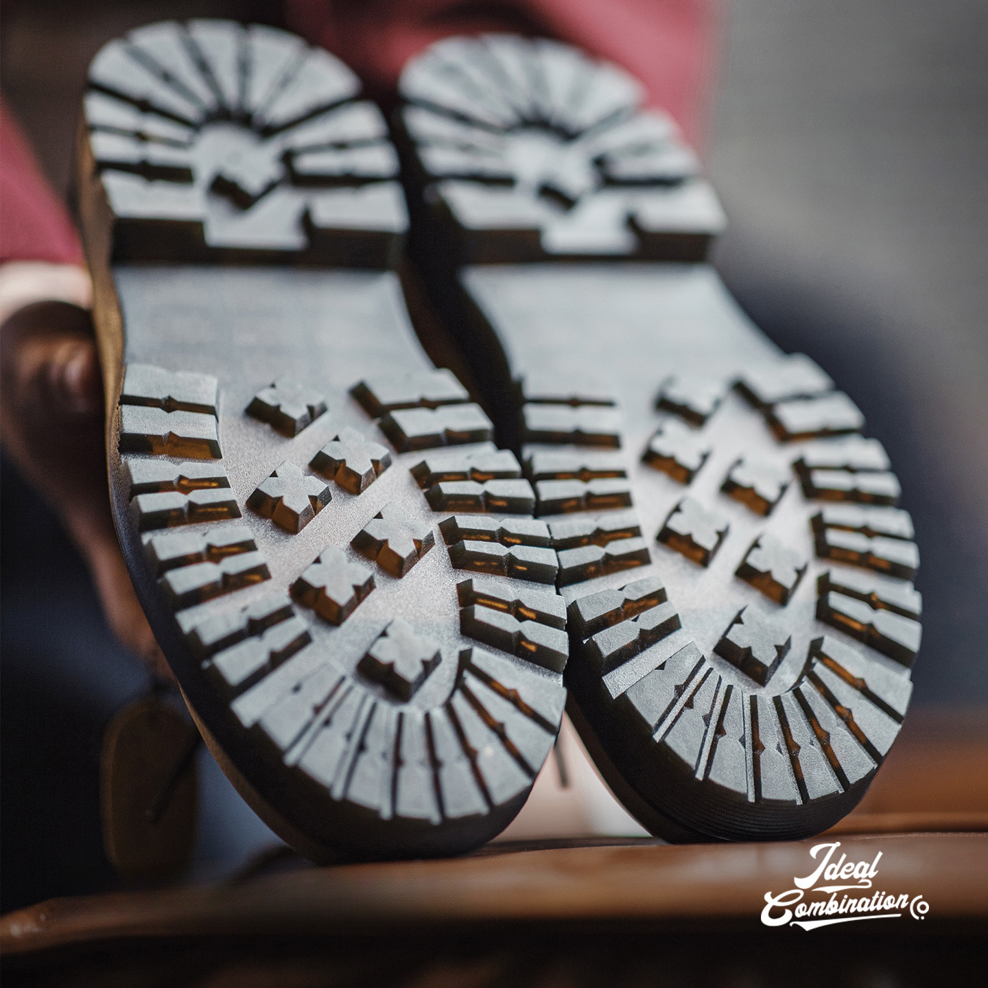 New summer men's casual soft soled thick soled high toe brown retro workwear shoes