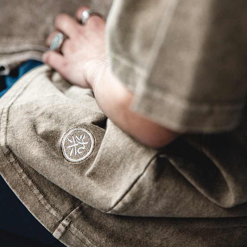 Summer vintage batik khaki casual half sleeved short sleeved base shirt