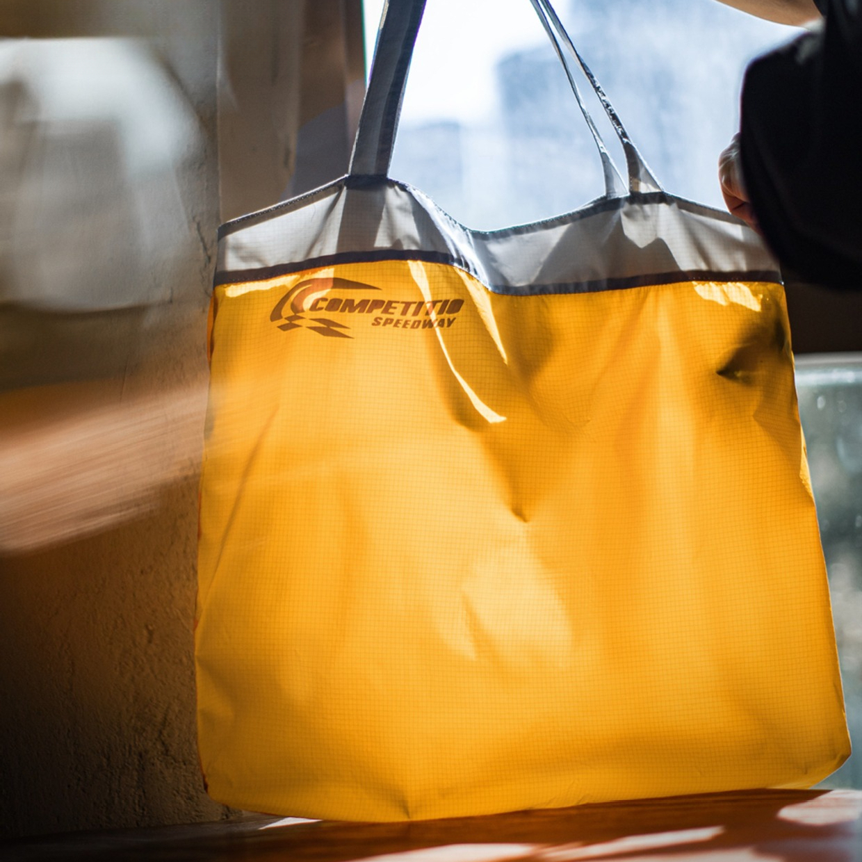 Japanese folding large capacity yellow ultra lightweight nylon outdoor travel handbag