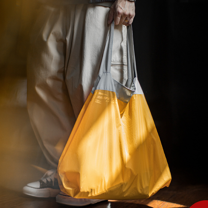 Japanese folding large capacity yellow ultra lightweight nylon outdoor travel handbag