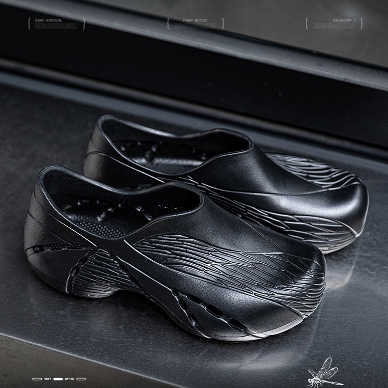 Summer new men's outdoor breathable hole sandals