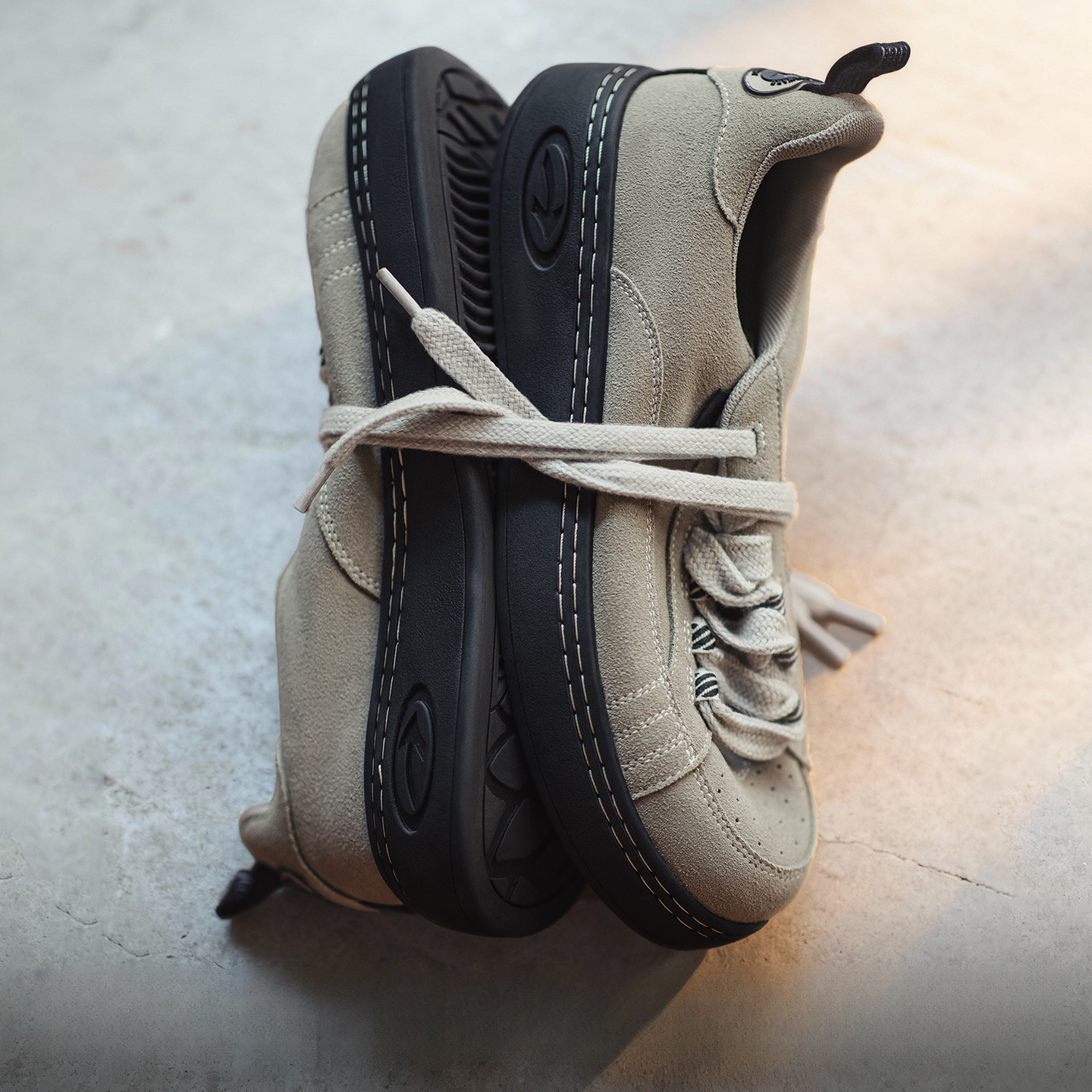 American Gray Retro Suede Low Cut Casual Shoes