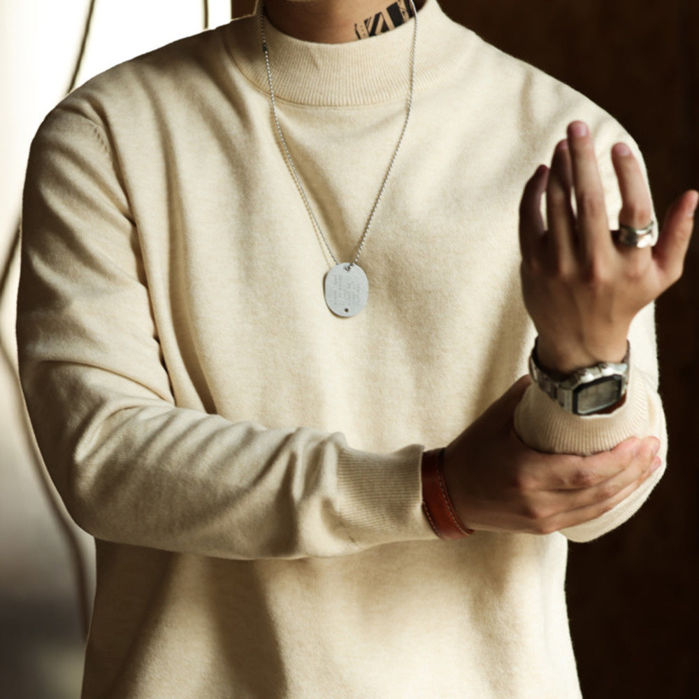 Casual semi high neck sweater for men, warm and paired with Amikhaki long sleeved knitted base sweater