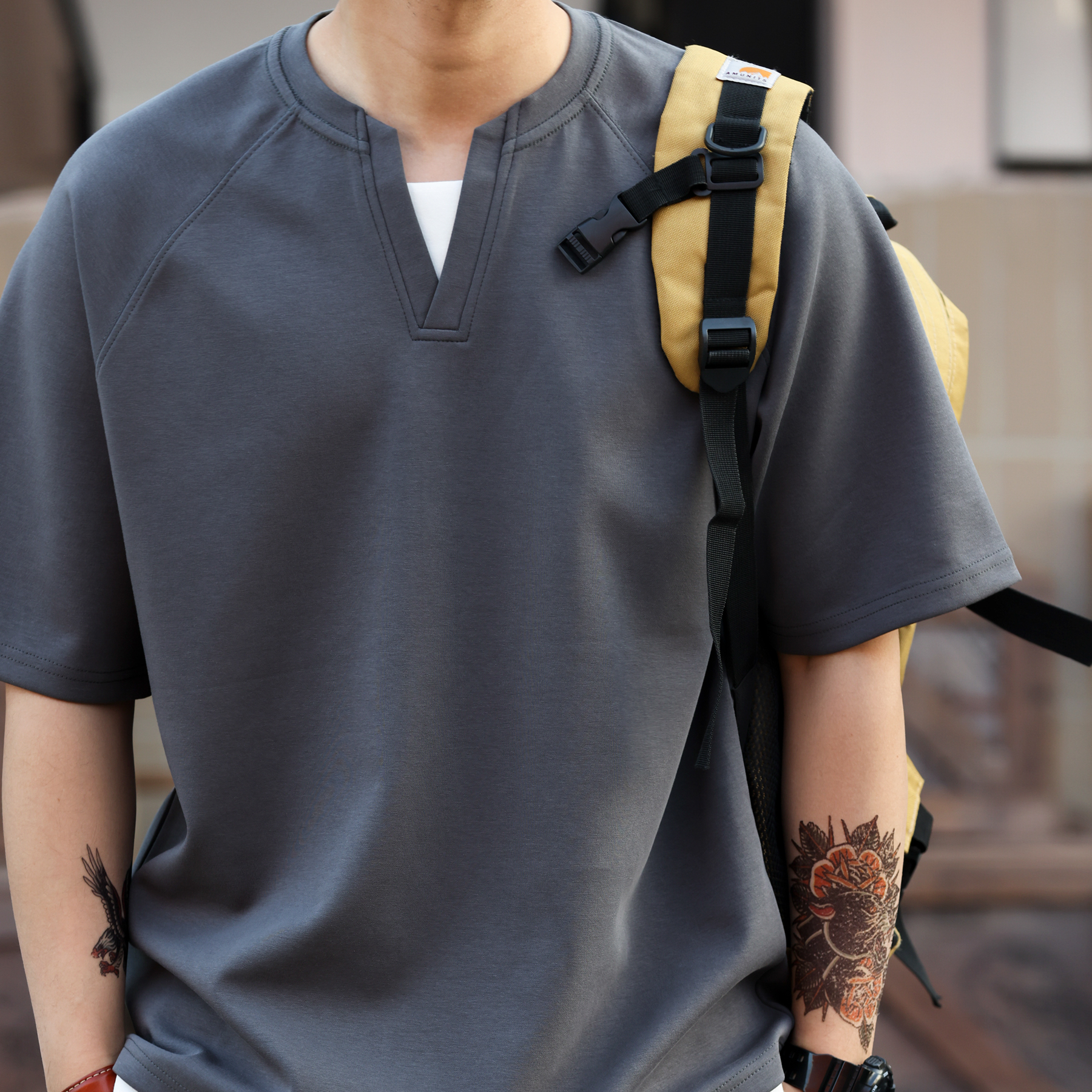 American casual design MEN'S V-neck short sleepved T-shirt