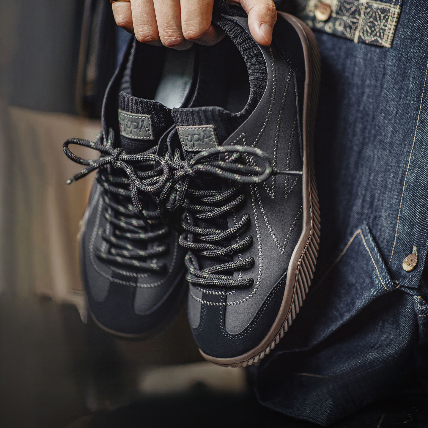 Men's summer lightweight soft soled retro sports and leisure board shoes