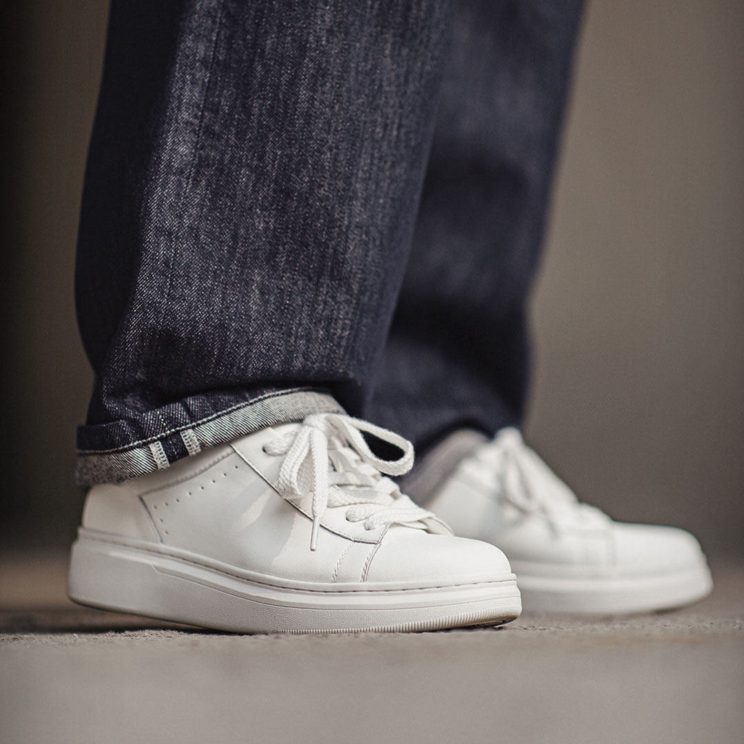 American Versatile Thick Soled White Round Toe Classic Casual Shoes