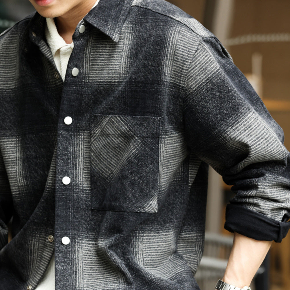 Chicano long sleeved faux woolen shirt, dyed and contrasting plaid brushed inch sweater jacket