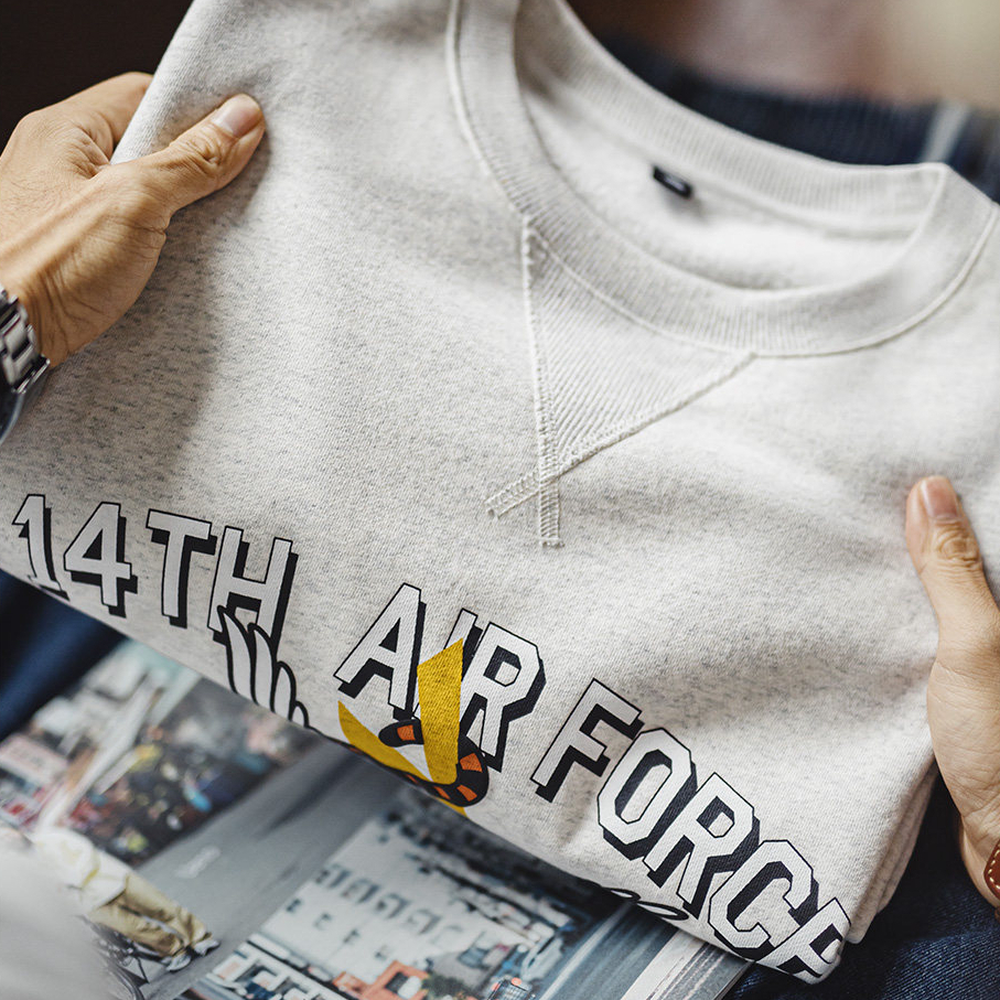 American Printed Gray Round Neck Loose Shoulder Long Sleeved T-Shirt