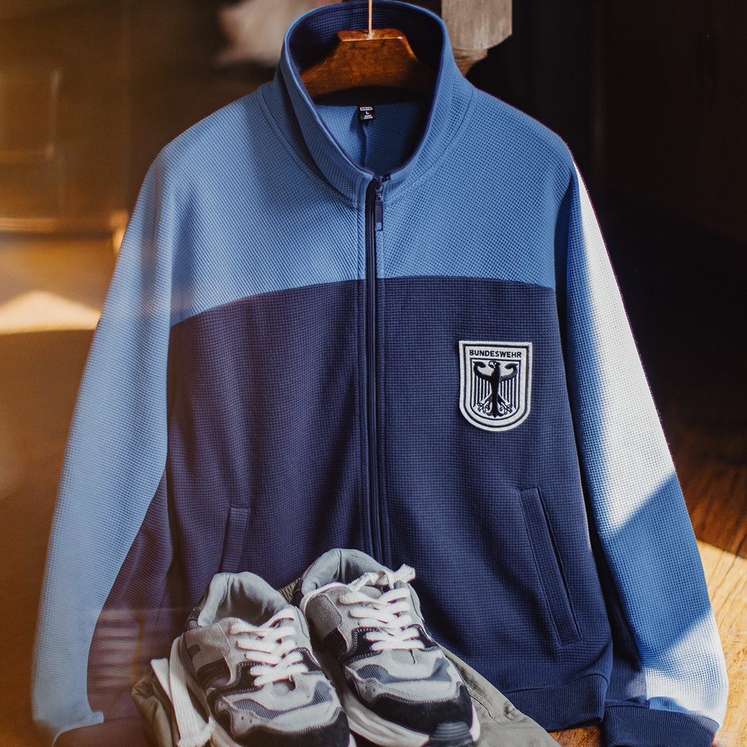 American contrasting color waffle collar blue breathable long sleeved jacket