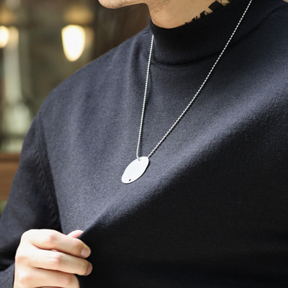 Casual semi high neck sweater for men, warm and paired with Amikhaki long sleeved knitted base sweater