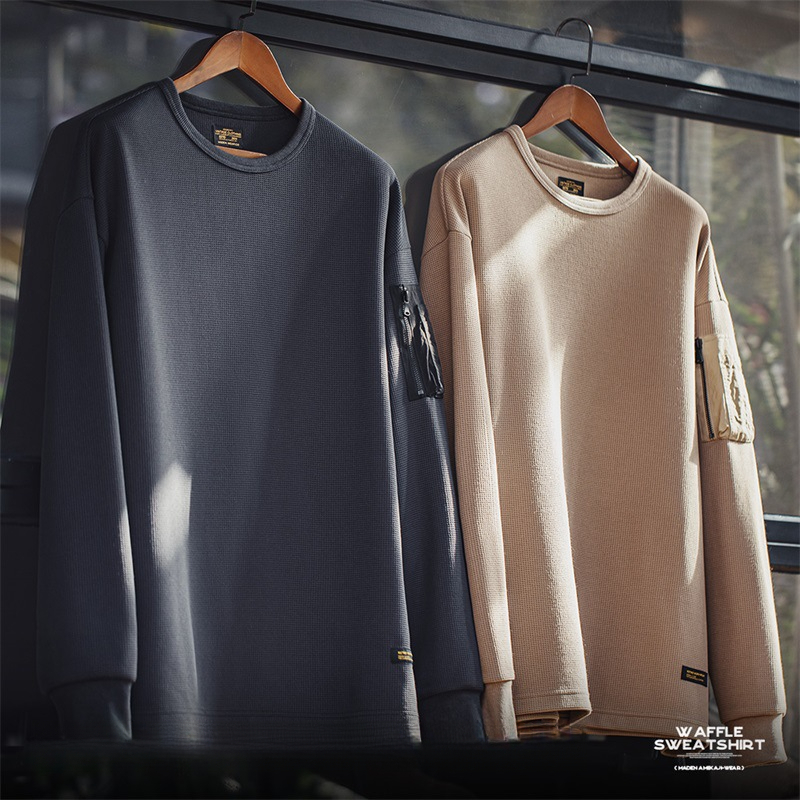 Maden Mountain outdoor waffle hoodie with functional drape and versatile round neck long sleeved T-shirt