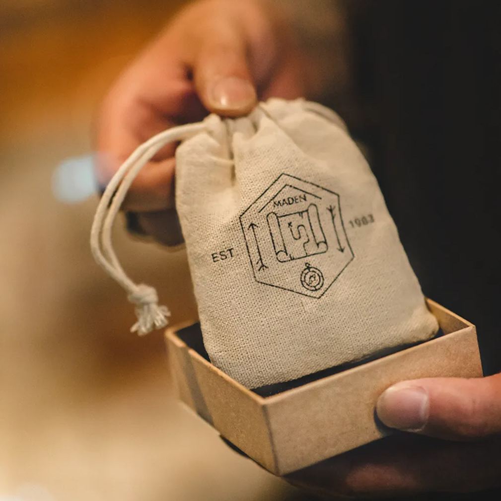 Maden Vintage Bliss Open Polished White Copper Wide Bracelet Letter Brass Polished Bracelet