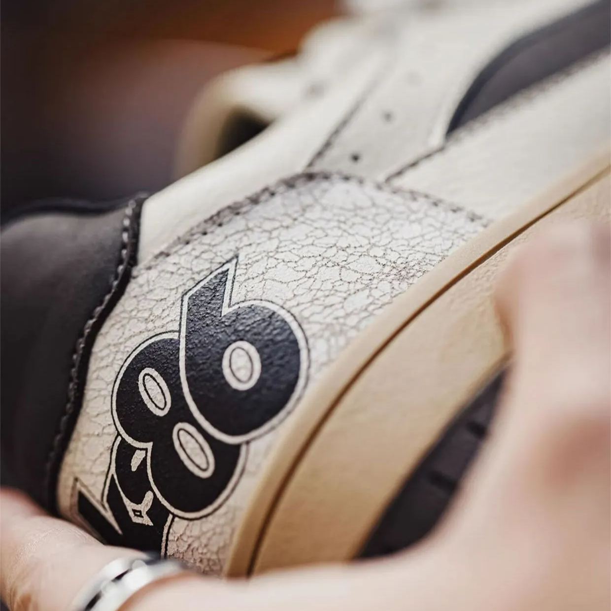 Maden's new cracked board shoes are versatile for men's casual sports retro white shoes