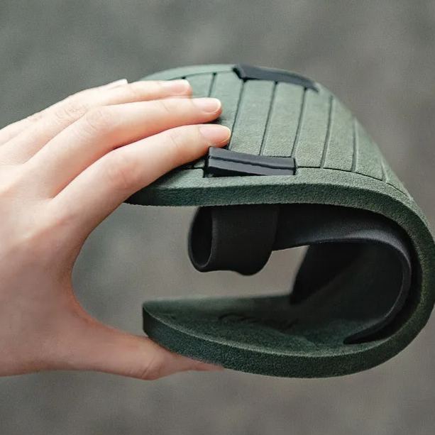 Maden Instagram influencer trend casual outdoor wear all rubber sandals and slippers