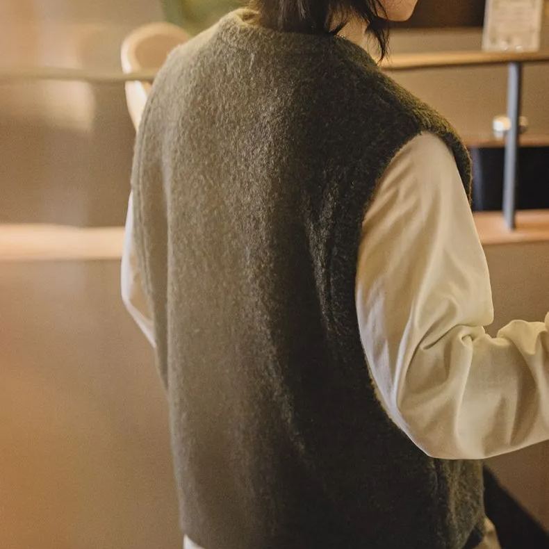 Madden Workwear American Retro Knitted V-neck Vest Fluffy Vest Bandage Dress Pullover Keep Warm Sleeveless Waistcoat Men's Autumn and Winter