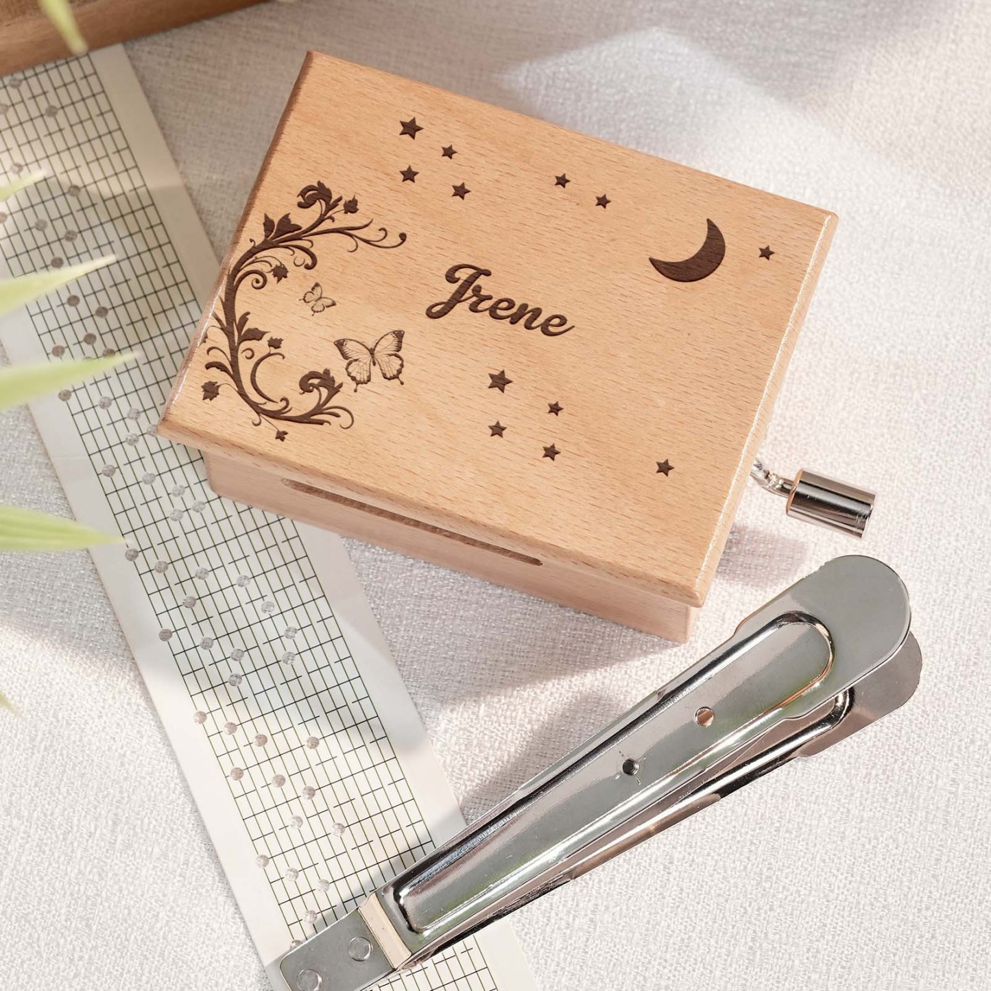 Melocraft Custom Anniversary Hand Crank Paper Strip Music Box Personalized Music Box With Paper Strips Personalized Engraving