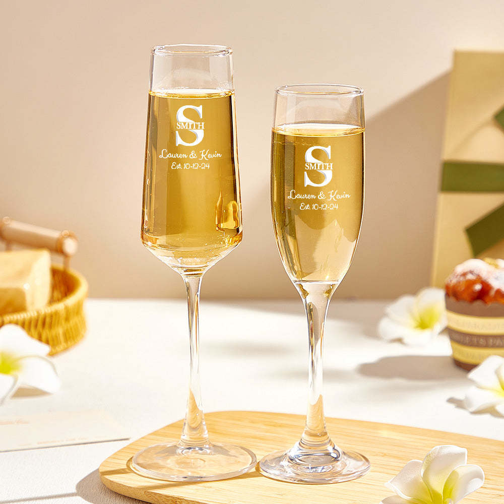 Personalized Bride and Groom Wedding Champagne Flutes Gift for Newlyweds -