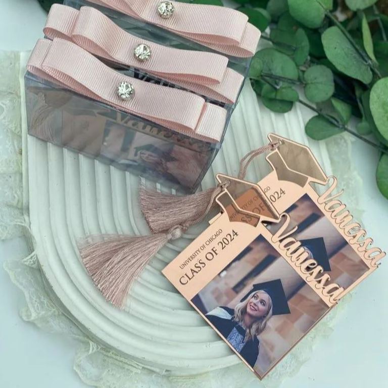 Class of 2025 Custom Graduation Photo Frame Magnet, Graduation Party Favors, Graduation Announcement, Graduation Gifts