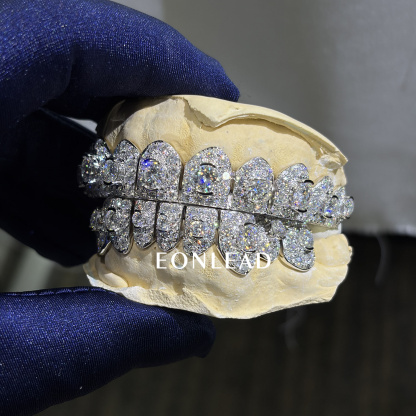 Custom Top Bottom 6 8 10 S925 Silver Giant VVS Moissanite Iced Out Lab Diamond Perm Cut Solid Gold Straight Cut Grillz for Teeth
