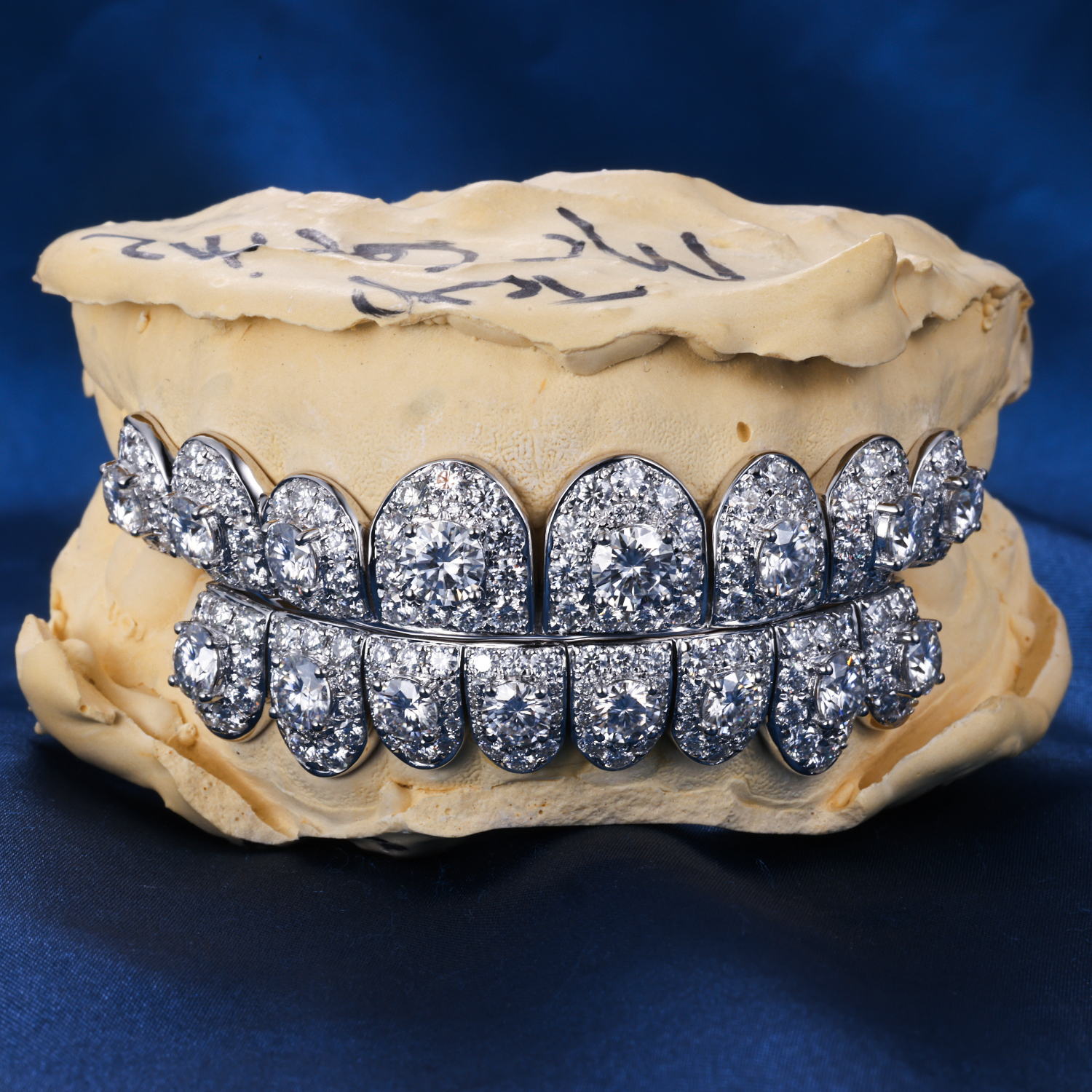 Custom Women Men S925 Silver White Gold Plated Top & Bottom 8 Flawless Big Moissanite Diamond Perm cut Teeth Grillz