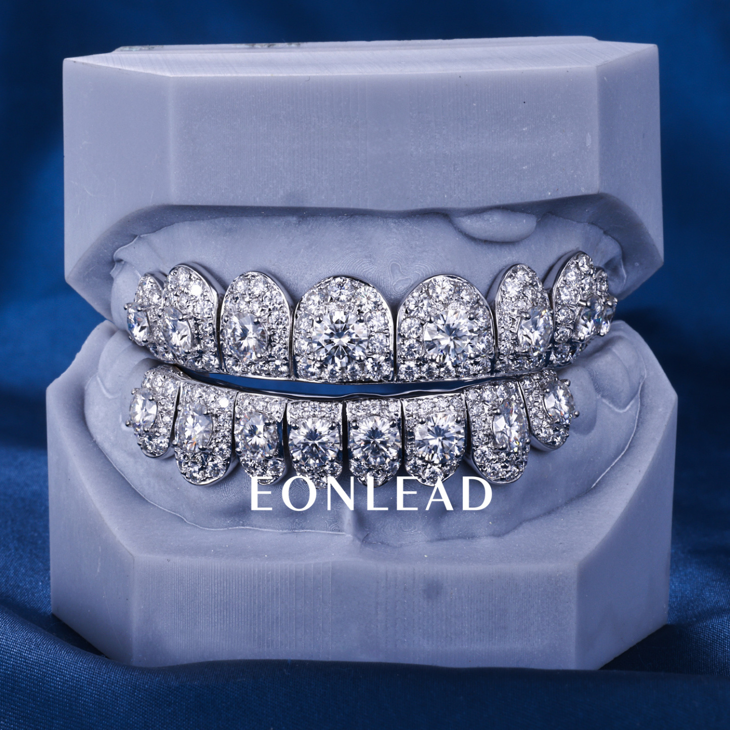 Custom Women Men S925 Silver White Gold Plated Top & Bottom 8 Flawless Big Moissanite Diamond Perm cut Teeth Grillz