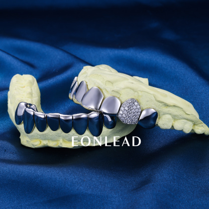 Custom S925 Solid Plain Silver White Gold Plated Flawless Moissanite Diamond Top & Bottom 8 Perm cut Teeth Grillz