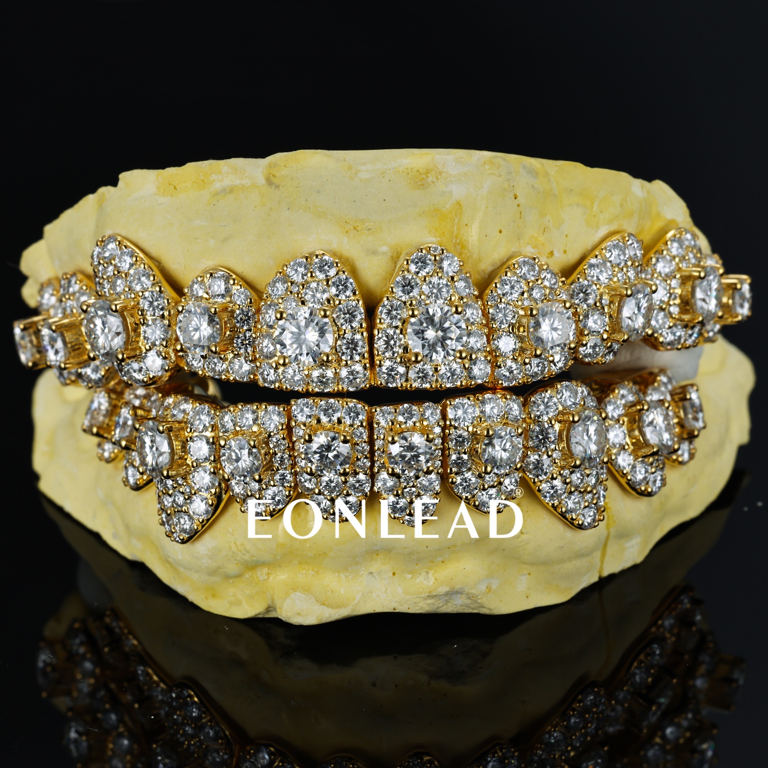 Eonlead Gold Plated 10 Top & Bottom Honeymoon Set Grillz Fully Iced Out Pave Moissanite Lab Diamond Grillz Hip Hop Jewelry Custom Grillz For Men Women