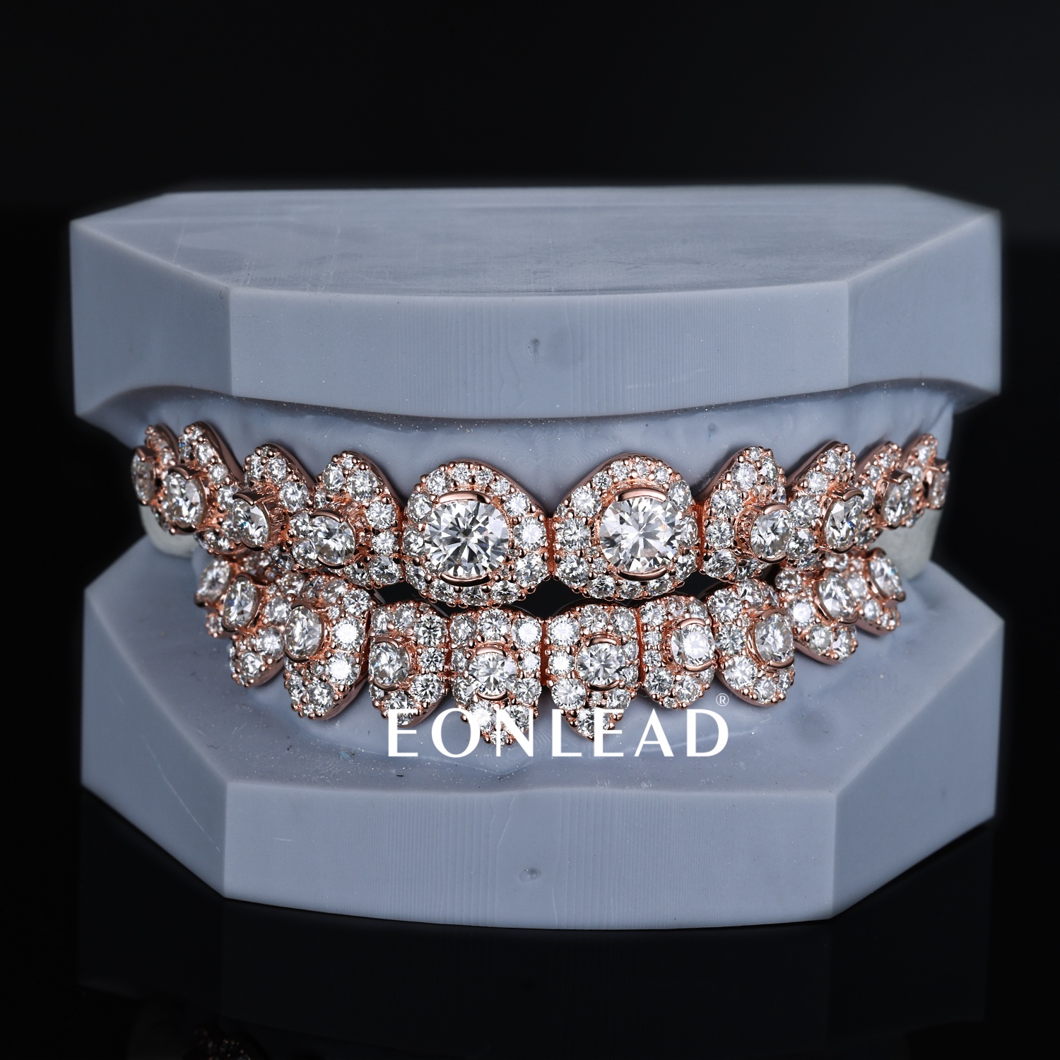 Custom Rose Gold Iced Out Grillz Top & Bottom Honeymoon Set Custom Round Cut D VVS Moissanite Lab Diamond Teeth Grillz for Hip Hop Rapper Jewelry