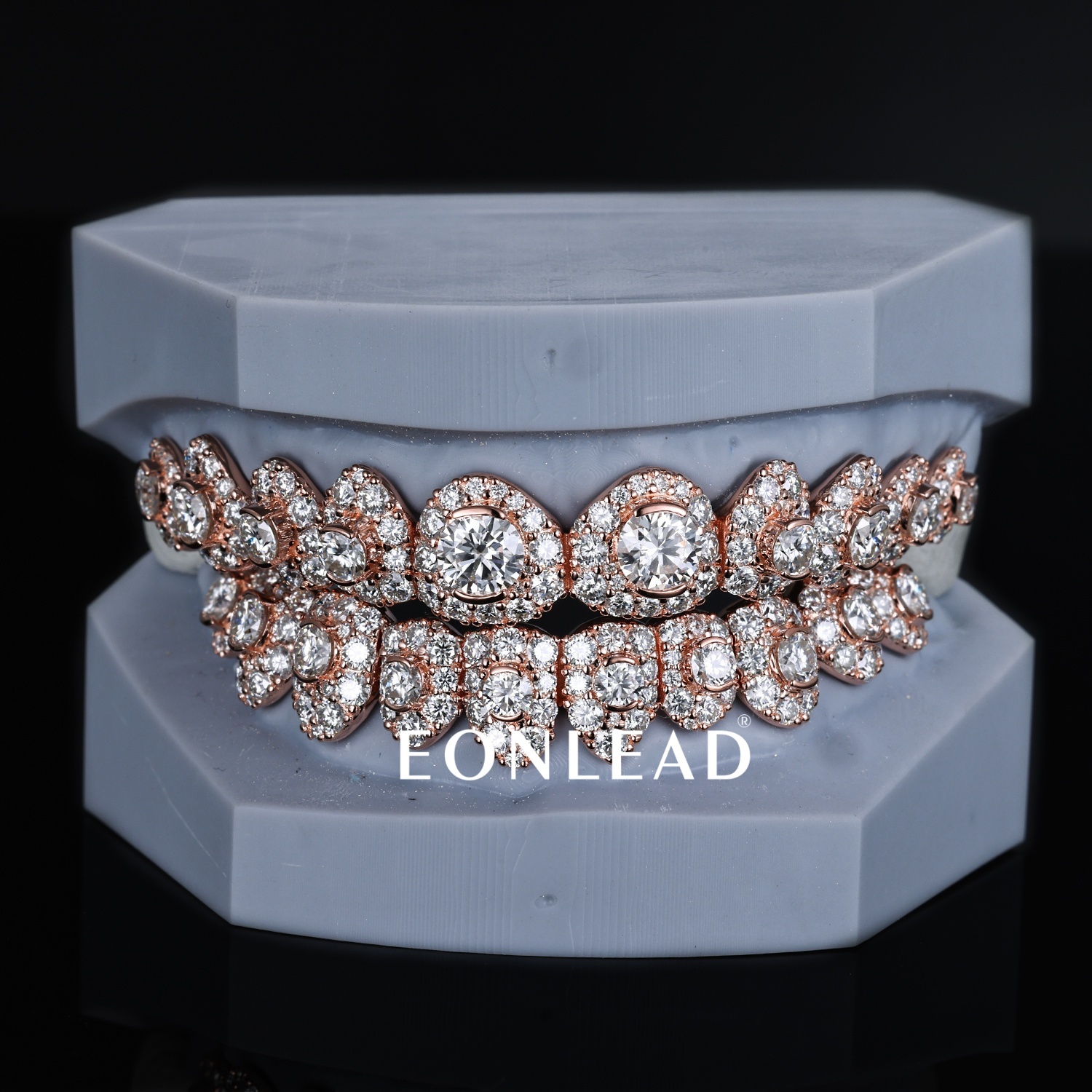 Custom Rose Gold Iced Out Grillz Top & Bottom Honeymoon Set Custom Round Cut D VVS Moissanite Lab Diamond Teeth Grillz for Hip Hop Rapper Jewelry