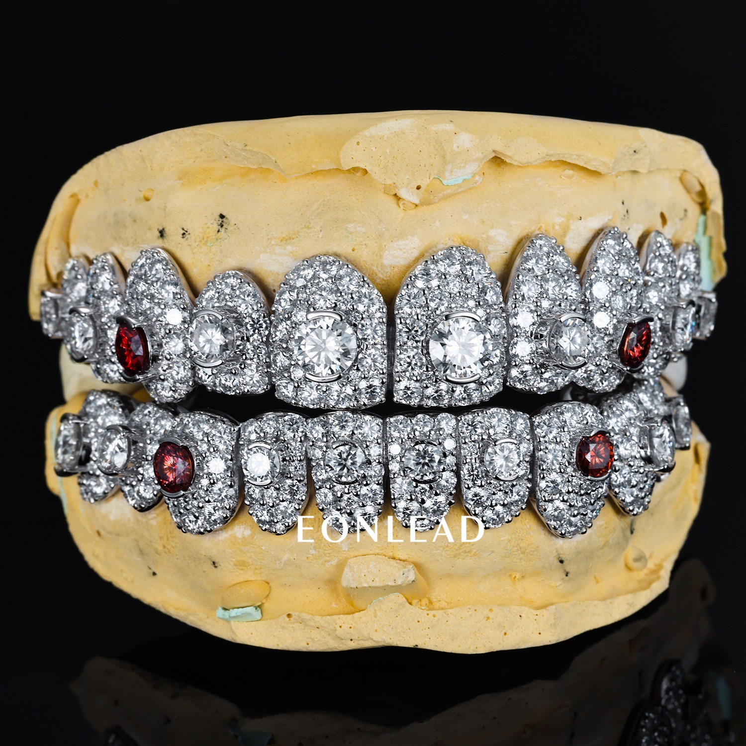Custom Full Pave D VVS Moissanite Grillz Setting Big Round Diamond & Red Ruby Stones 925 Silver Iced Out Top Bottom Dental Teeth Grills Hip Hop Jewelry