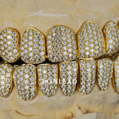 Custom Full Set Top & Bottom Gold Grillz Fully Iced Out Micro Pave D VVS Moissanite Teeth Grills Hip Hop Rapper Custom Dental Jewelry for Men Women