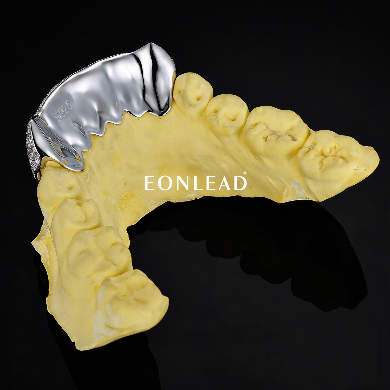 Custom Silver Iced Out Drip Fangs Top Grillz Full Micro Pave Moissanite Lab Diamond Vampire Fangs Teeth Grillz Hip Hop Rapper Custom Grillz