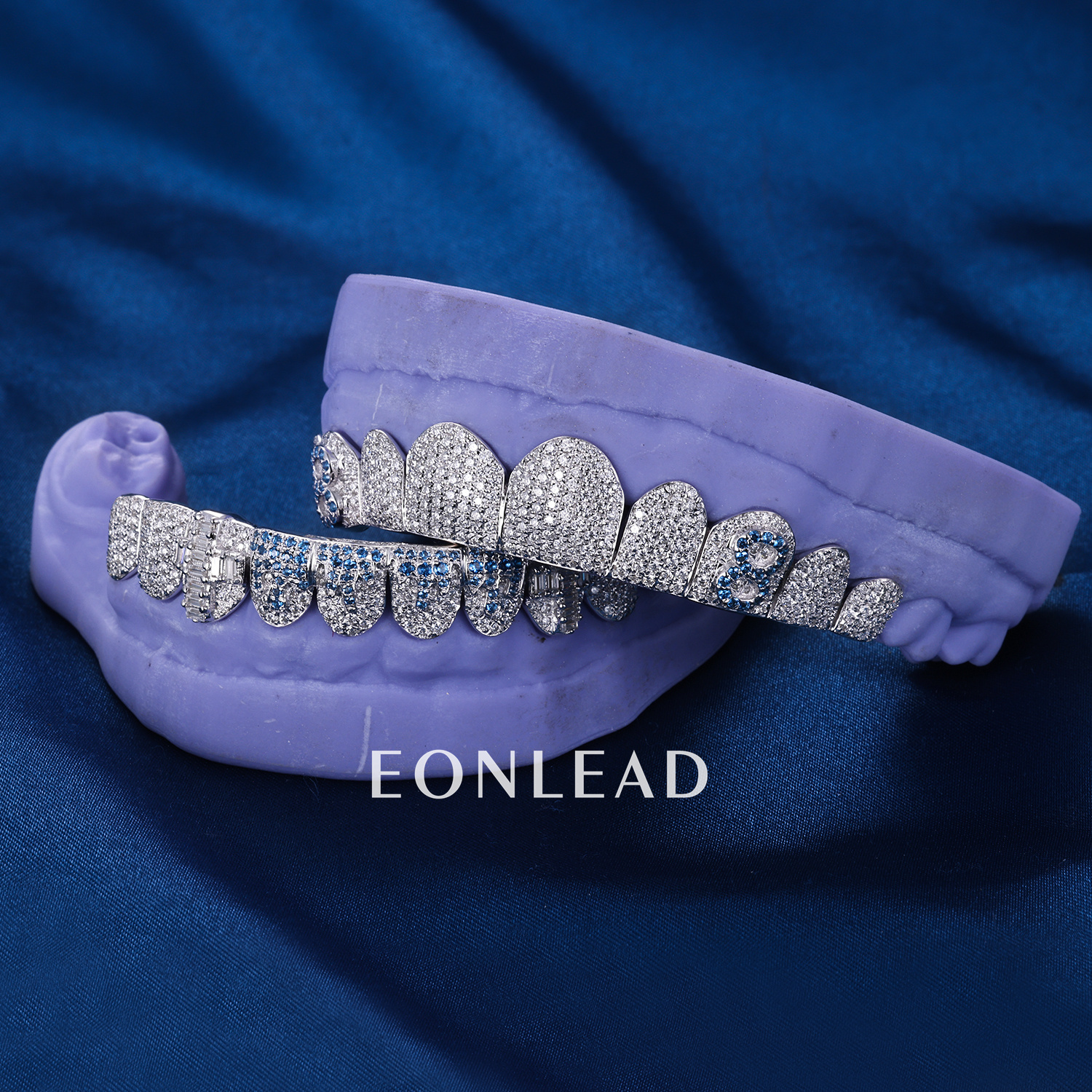 Custom S925 Silver White Gold Plated Top & Bottom 2 - 10 Round cut D VVS Moissanite Diamond Iced Out Blue Flame Teeth Grillz for Men Women