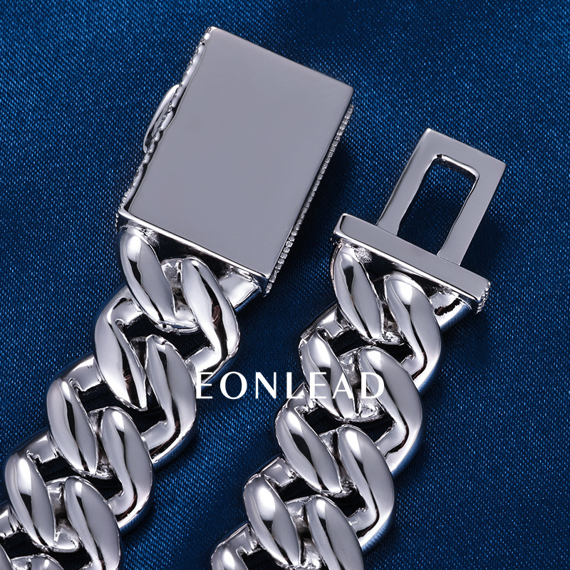 Custom 14mm 6-26inches S925 Silver White Gold Plated D VVS Moissanite Diamond Clasp Cuban Chain Bracelet Necklace