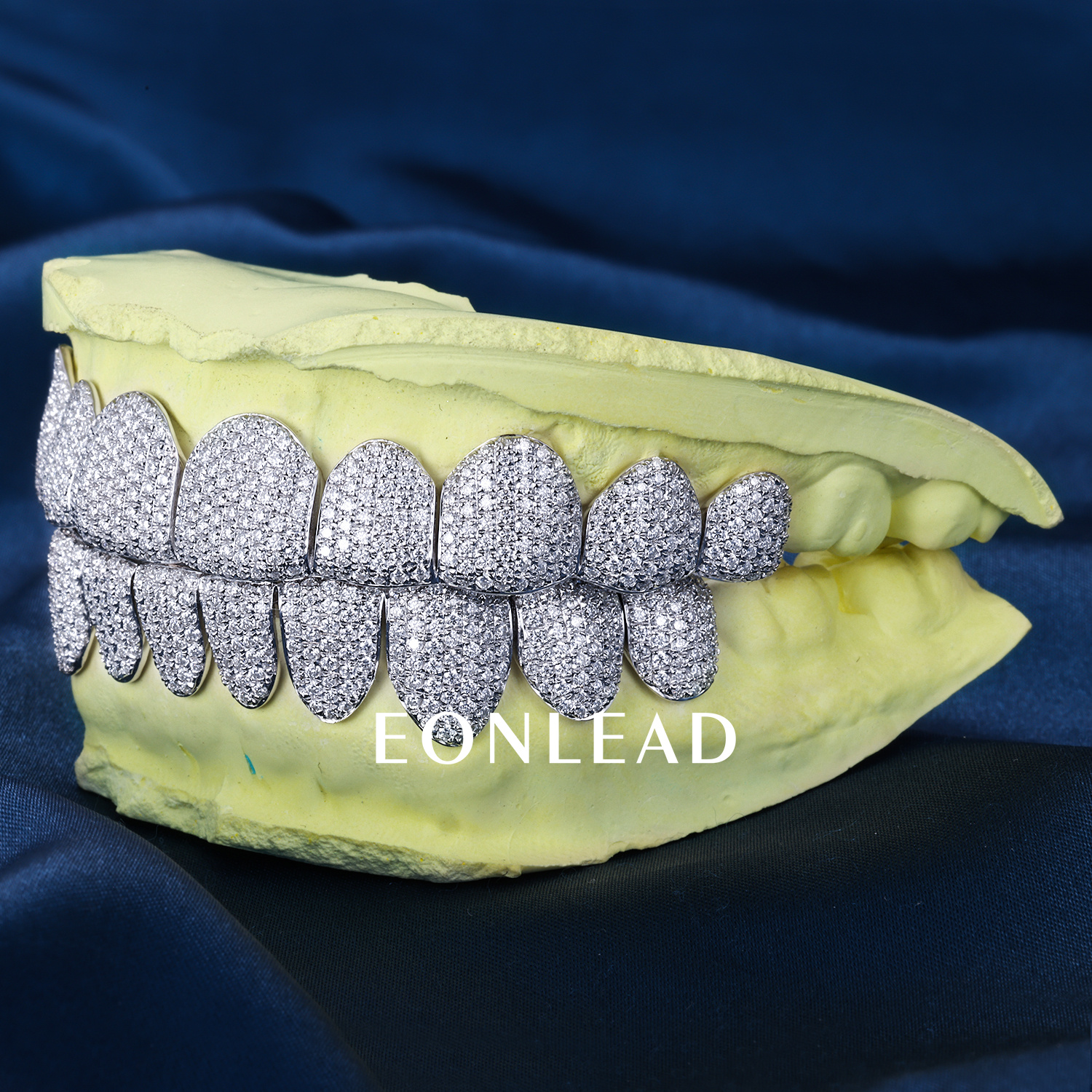 Custom S925 Silver White Gold Plated Top & Bottom 10 Flawless Moissanite Diamond Perm cut Honeycomb Setting Teeth Grillz