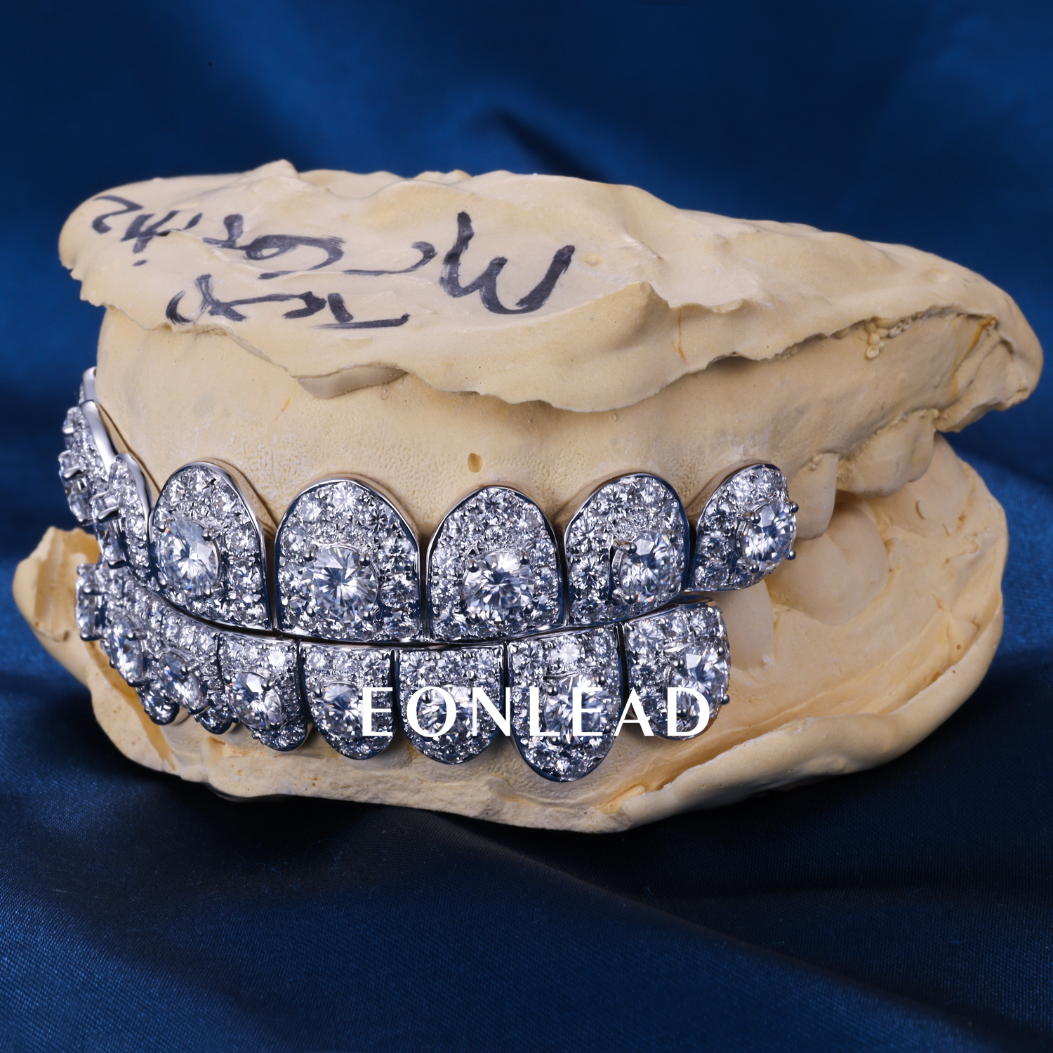 Custom Women Men S925 Silver White Gold Plated Top & Bottom 8 Flawless Big Moissanite Diamond Perm cut Teeth Grillz