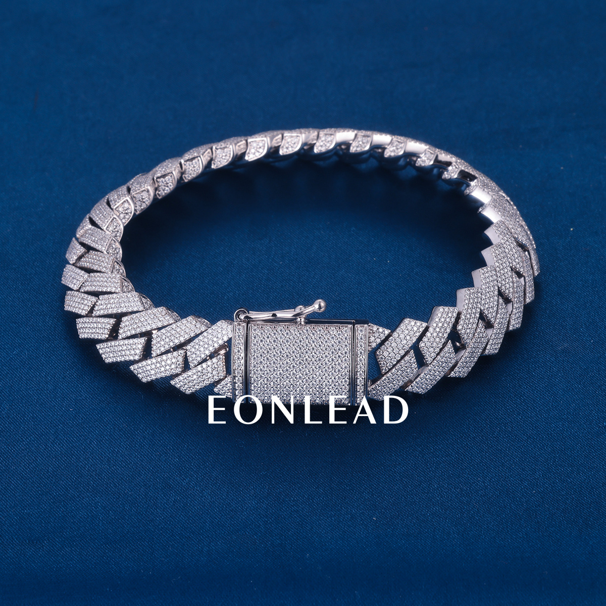 Custom 12mm 8inches S925 Silver Yellow Gold Plated D VVS Moissanite Diamond Cuban Chain Bracelet