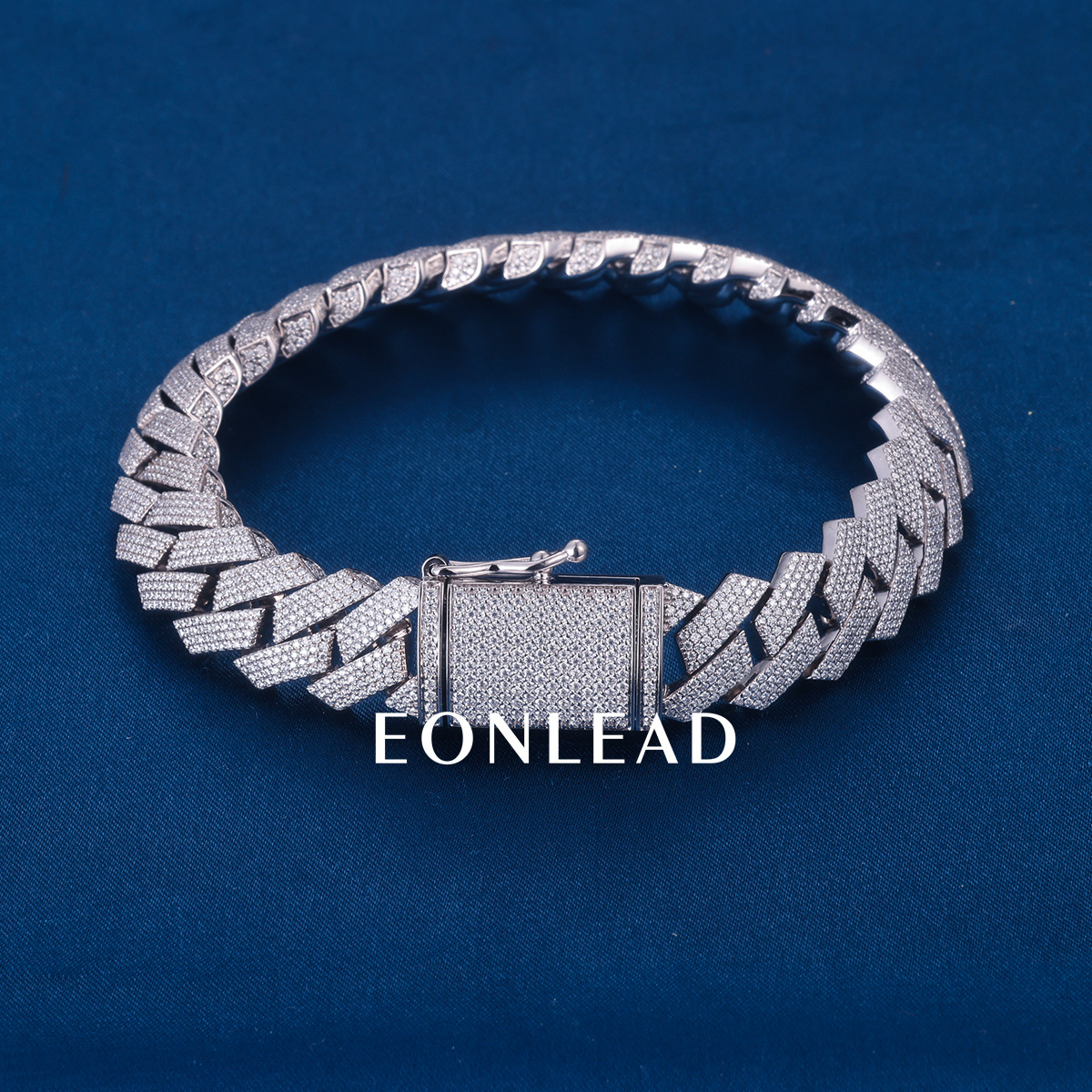 Custom 12mm 8inches S925 Silver Yellow Gold Plated D VVS Moissanite Diamond Cuban Chain Bracelet