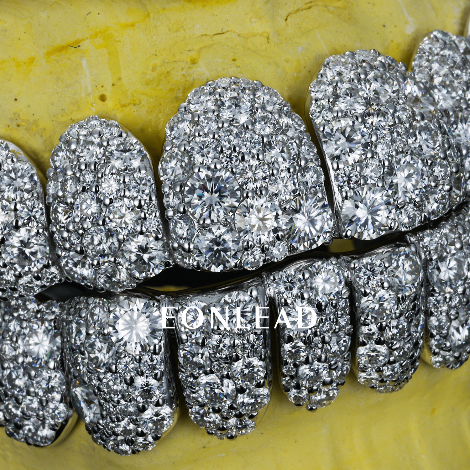 Custom Top Bottom 10 S925 Silver Moissanite Lab Diamond Perm Cut 10K 14K 18K Solid Gold Mosaic Setting Round Cut Teeth Grillz