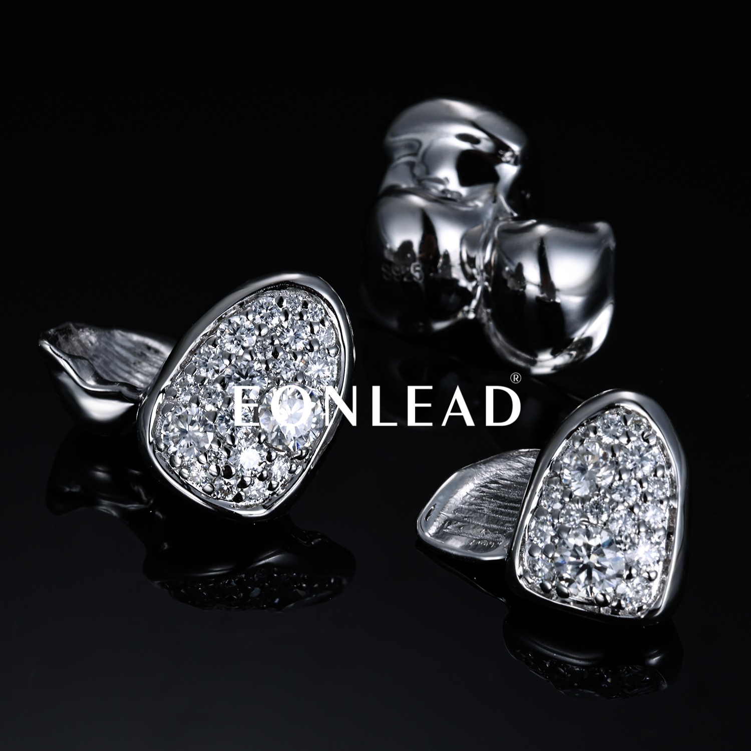 Custom 925 Silver 3 Teeth Galaxy Set Grillz Fully Paved Moissanite Lab Diamond Micro Pave Single Tooth Grills Minimalist Hip Hop Custom Dental Jewelry Rapper