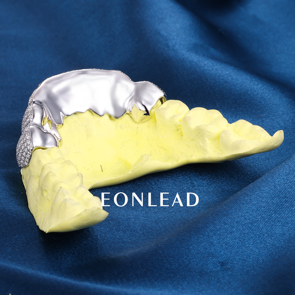 Custom Top 6  S925 Silver White Gold Plated VVS Moissanite Diamond Iced out Regular Cut Teeth Grillz