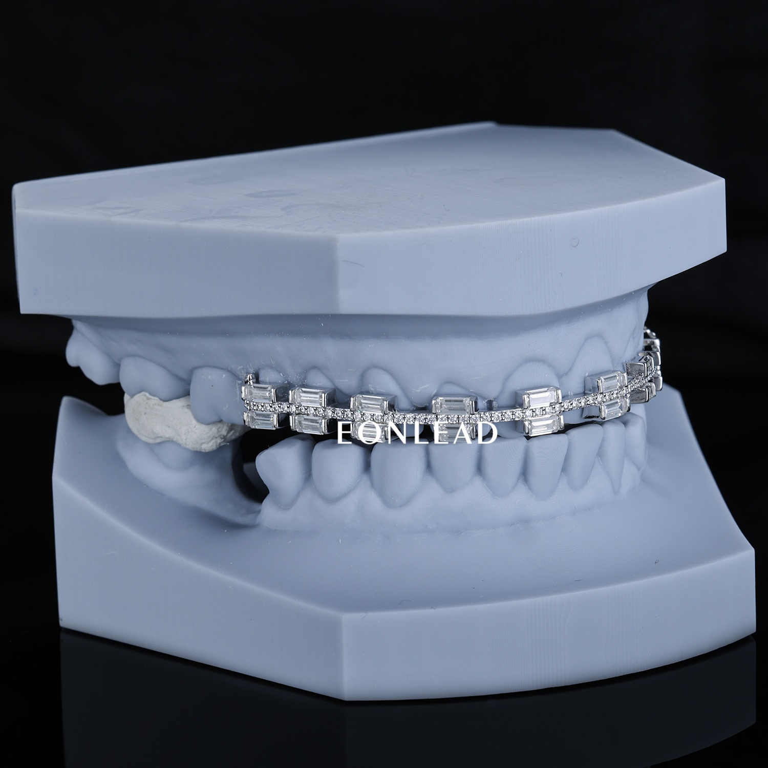 Custom Braces Style Grillz Full Paved Baguette VVS Moissanite Silver Iced Out Dental Teeth Grills Hip Hop Rapper Accessory