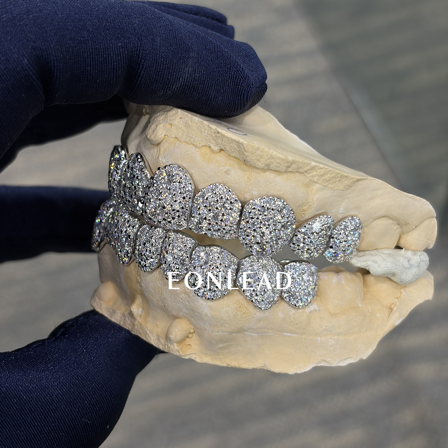Custom Top Bottom 6 8 10 S925 Silver Honeycomb Mosaic Setting VVS Moissanite Lab Diamond Regular Cut White Gold Grillz for Teeth