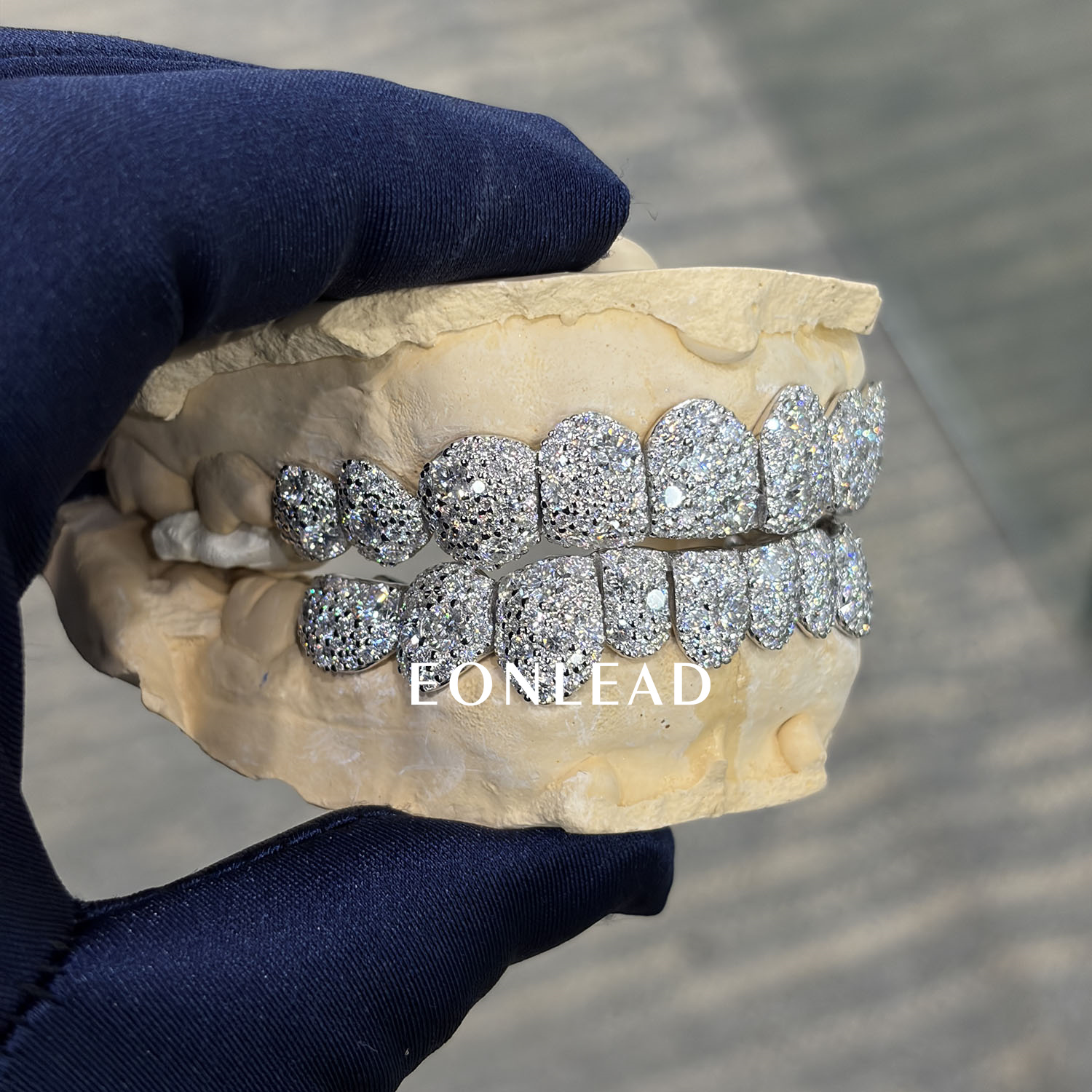 Custom Top Bottom 6 8 10 S925 Silver Honeycomb Mosaic Setting VVS Moissanite Lab Diamond Regular Cut White Gold Grillz for Teeth