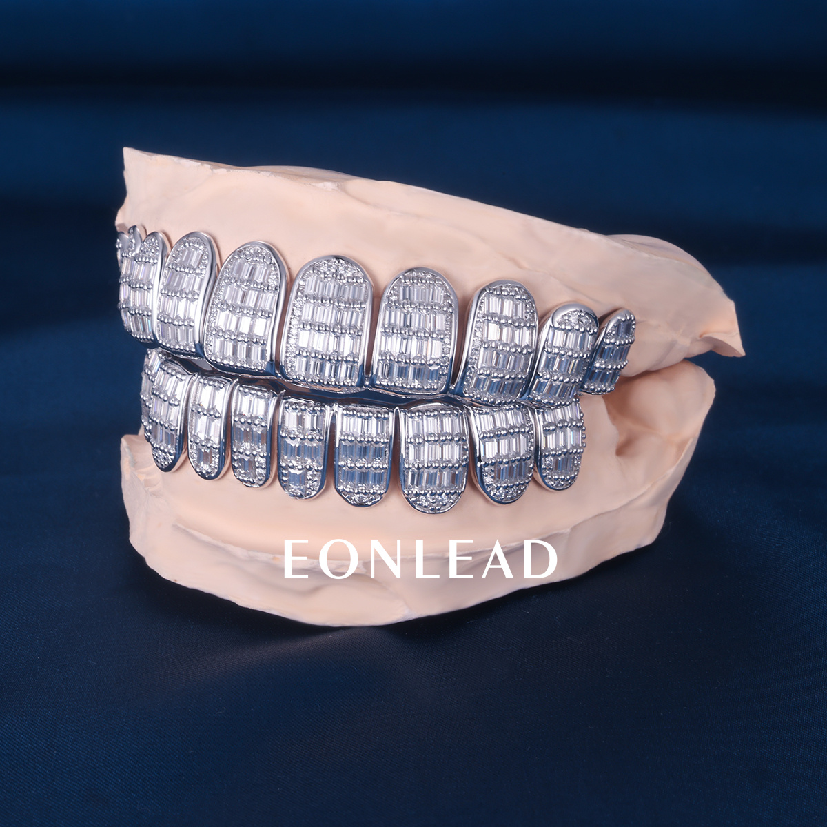 Custom S925 Silver White Gold Plated Top & Bottom 10 Baguette Moissanite Diamond Perm cut Teeth Grillz