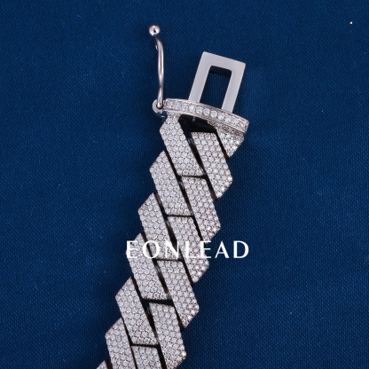 Custom 12mm 8inches S925 Silver Yellow Gold Plated D VVS Moissanite Diamond Cuban Chain Bracelet