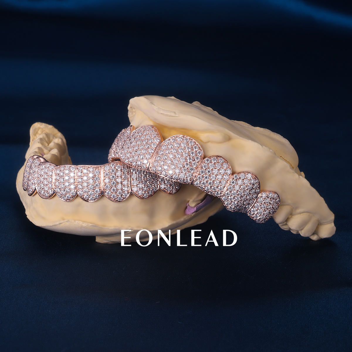 Custom Top & Bottom 8  S925 Silver Rose Gold Plated VVS Moissanite Diamond Regular Cut Teeth Grillz