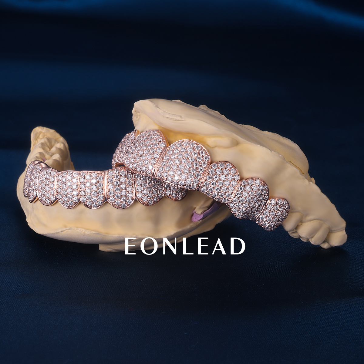 Custom Top & Bottom 8  S925 Silver Rose Gold Plated VVS Moissanite Diamond Regular Cut Teeth Grillz