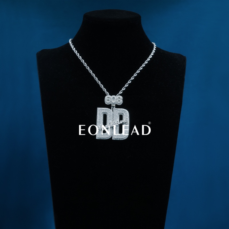  Custom Iced Out Double DD Letter Name Pendant With 608 Top Charm Silver Plated Micro Pave Moissanite Lab Diamond Custom Hip Hop Necklace Charm High End Jewelry For Men Women